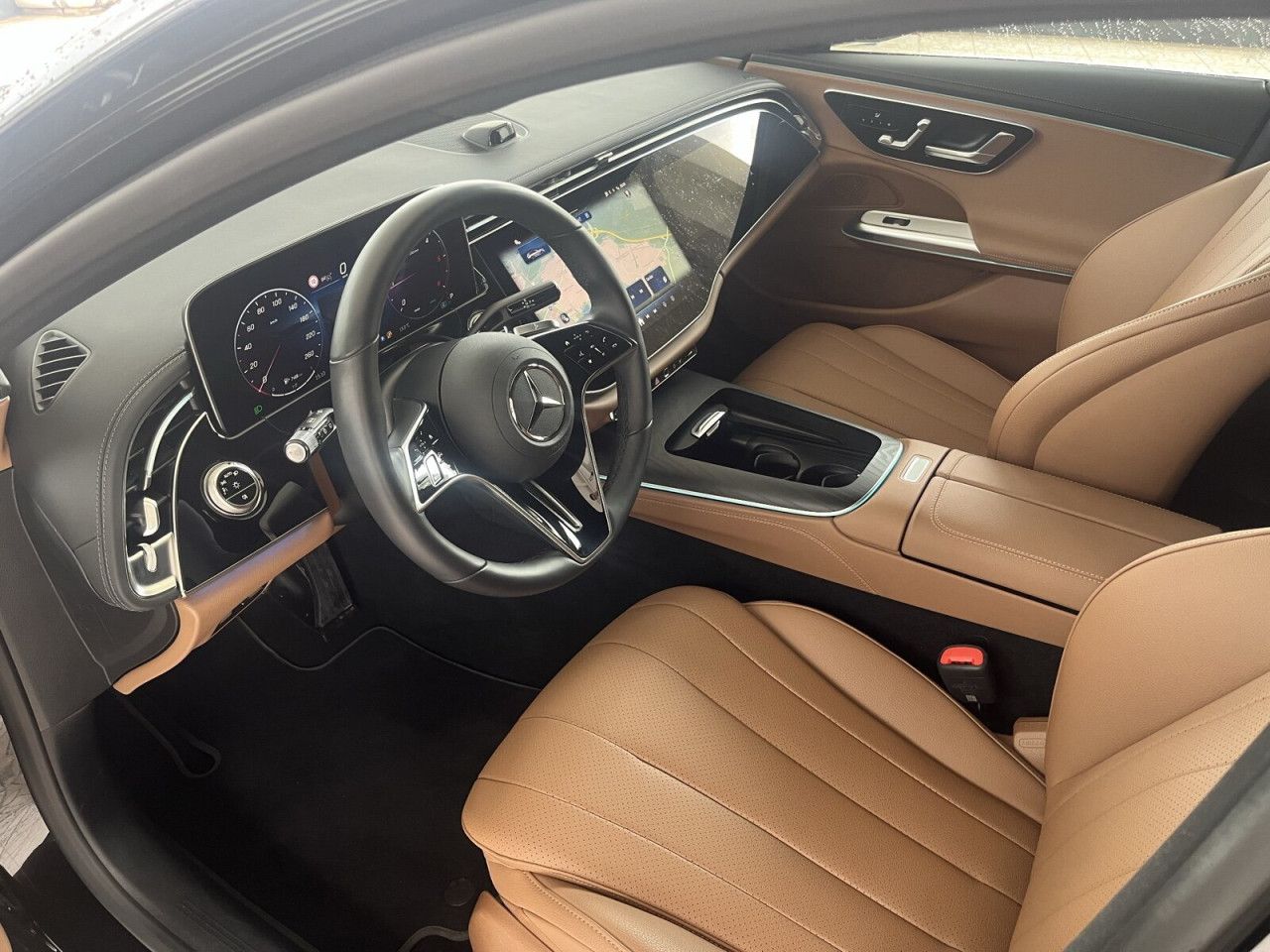 Mercedes-Benz E-Klasse – Bild 9