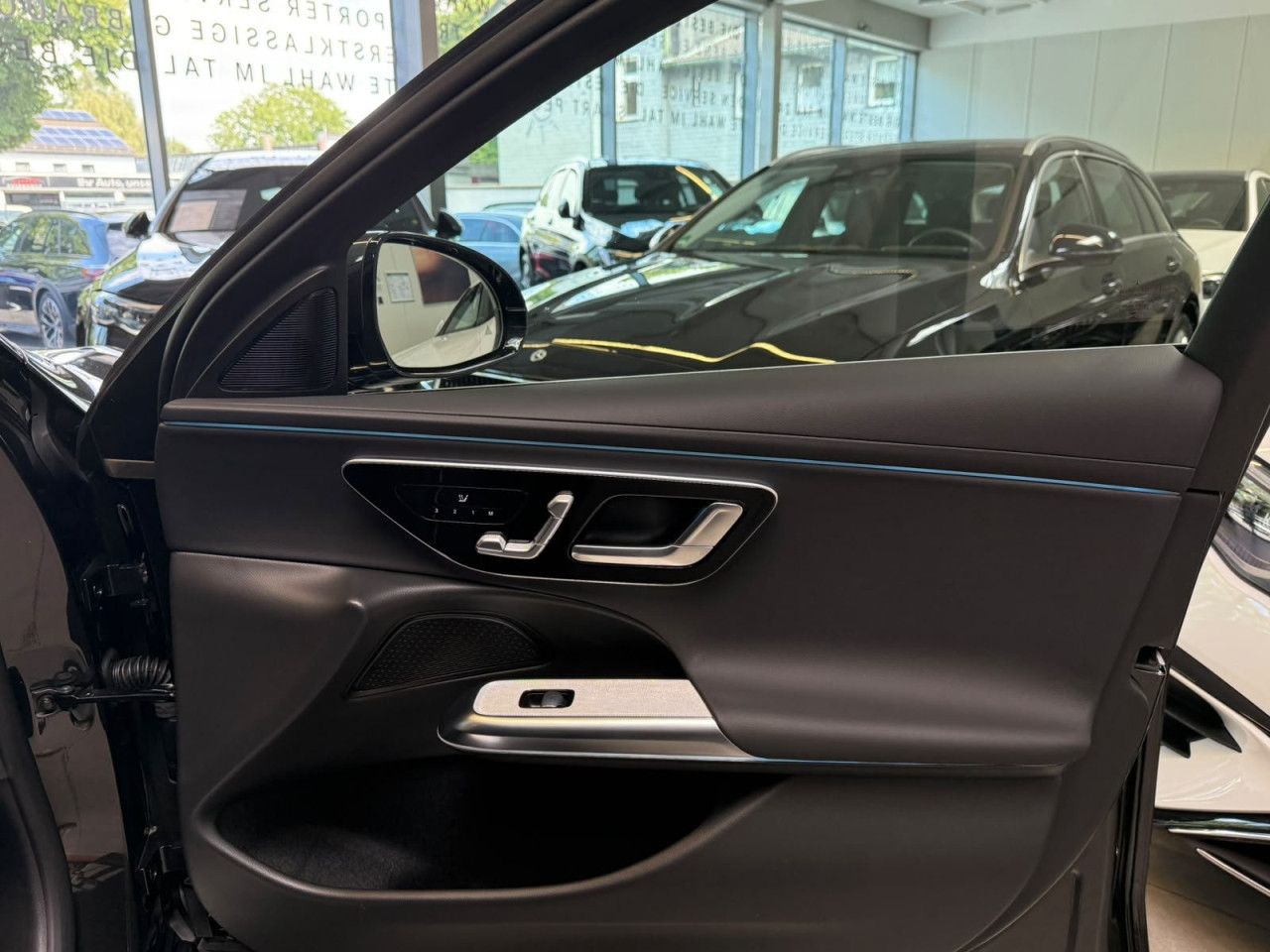 Mercedes-Benz E-Klasse – Bild 16