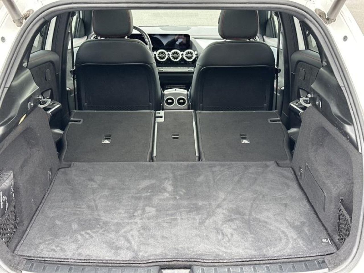 Photo du v&eacute;hicule 17 / 18