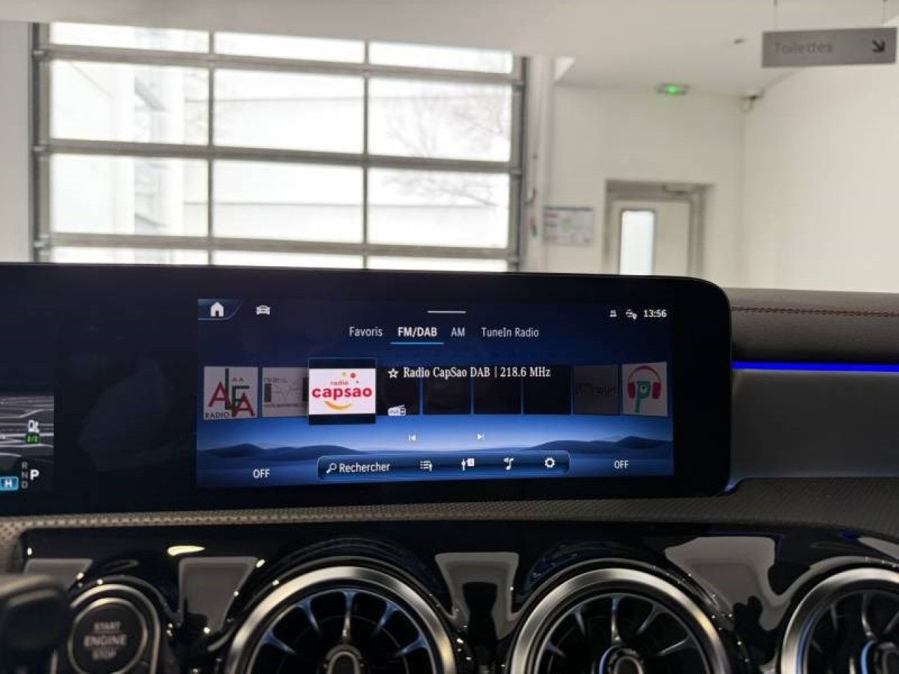 Photo du v&eacute;hicule 16 / 18