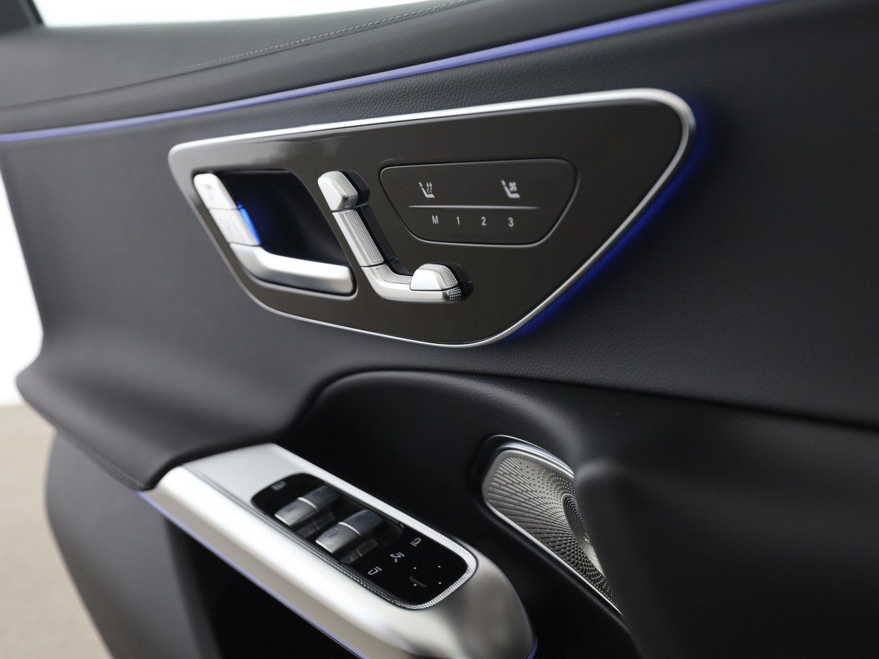 Mercedes-Benz E-Klasse – Bild 13