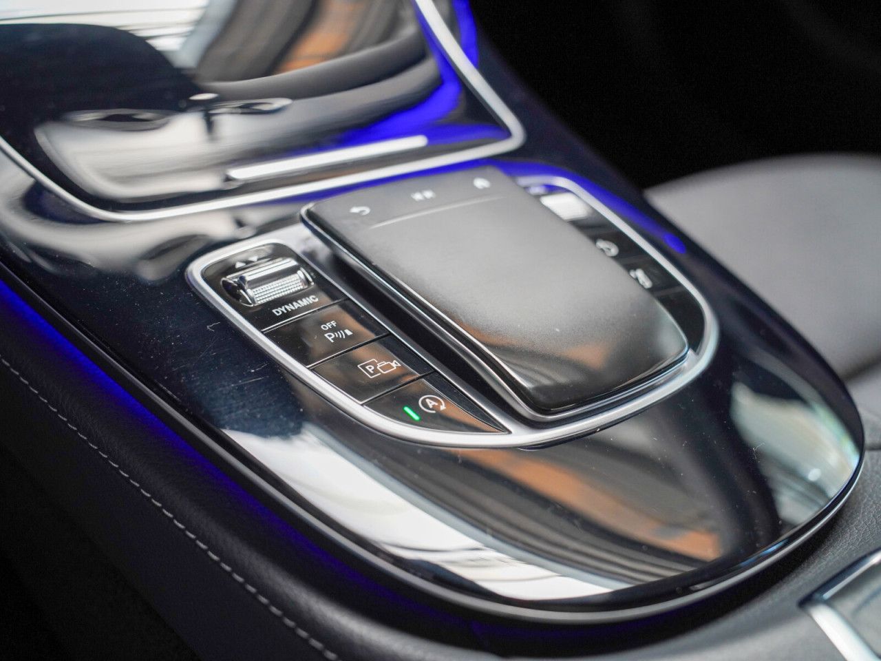 Mercedes-Benz E-Klasse – Bild 25