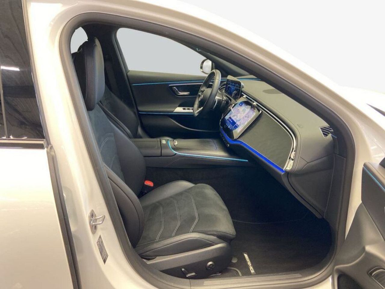 Mercedes-Benz E-Klasse – Bild 12