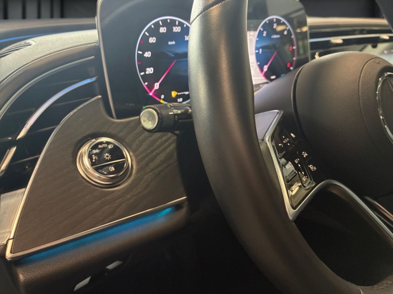Mercedes-Benz E-Klasse – Bild 21