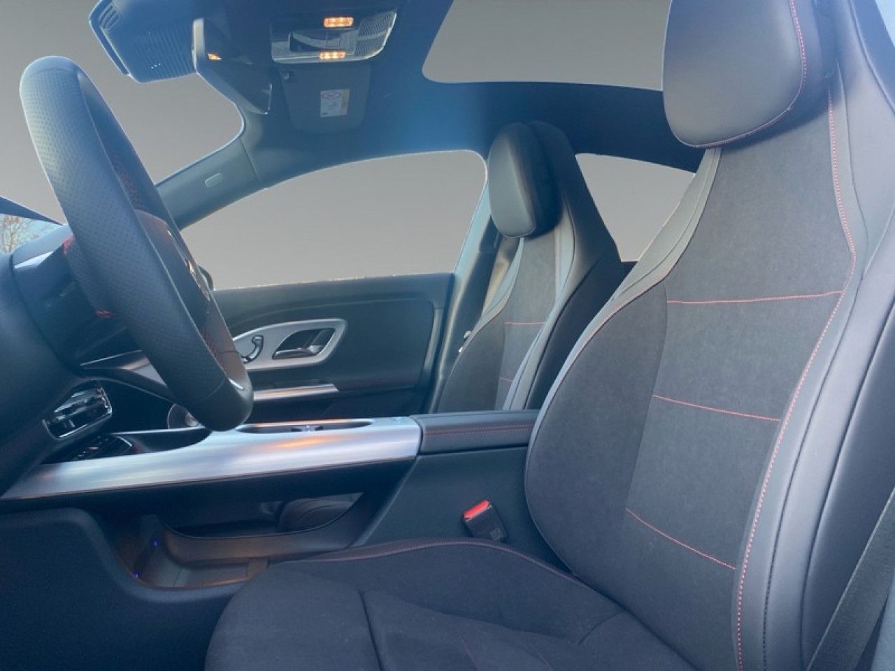 Photo du v&eacute;hicule 7 / 18