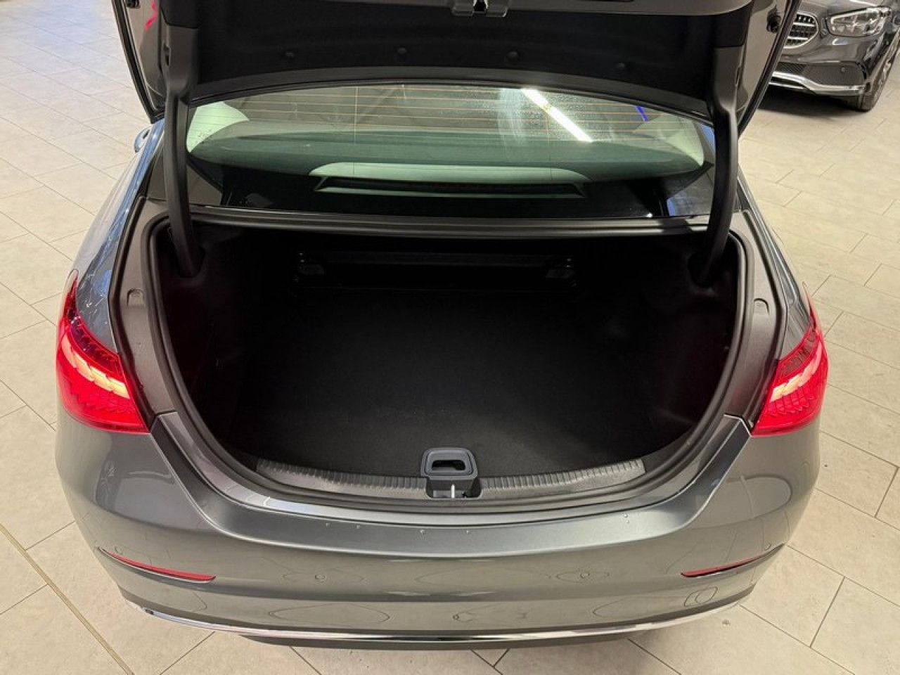 Mercedes-Benz C-Klasse – Bild 2