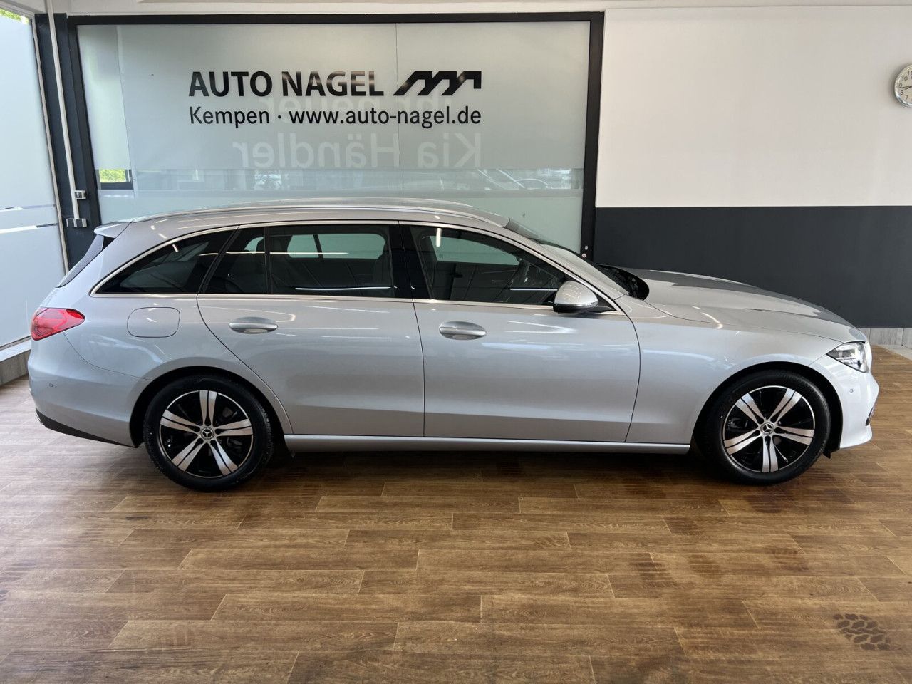 Mercedes-Benz C-Klasse – Bild 2