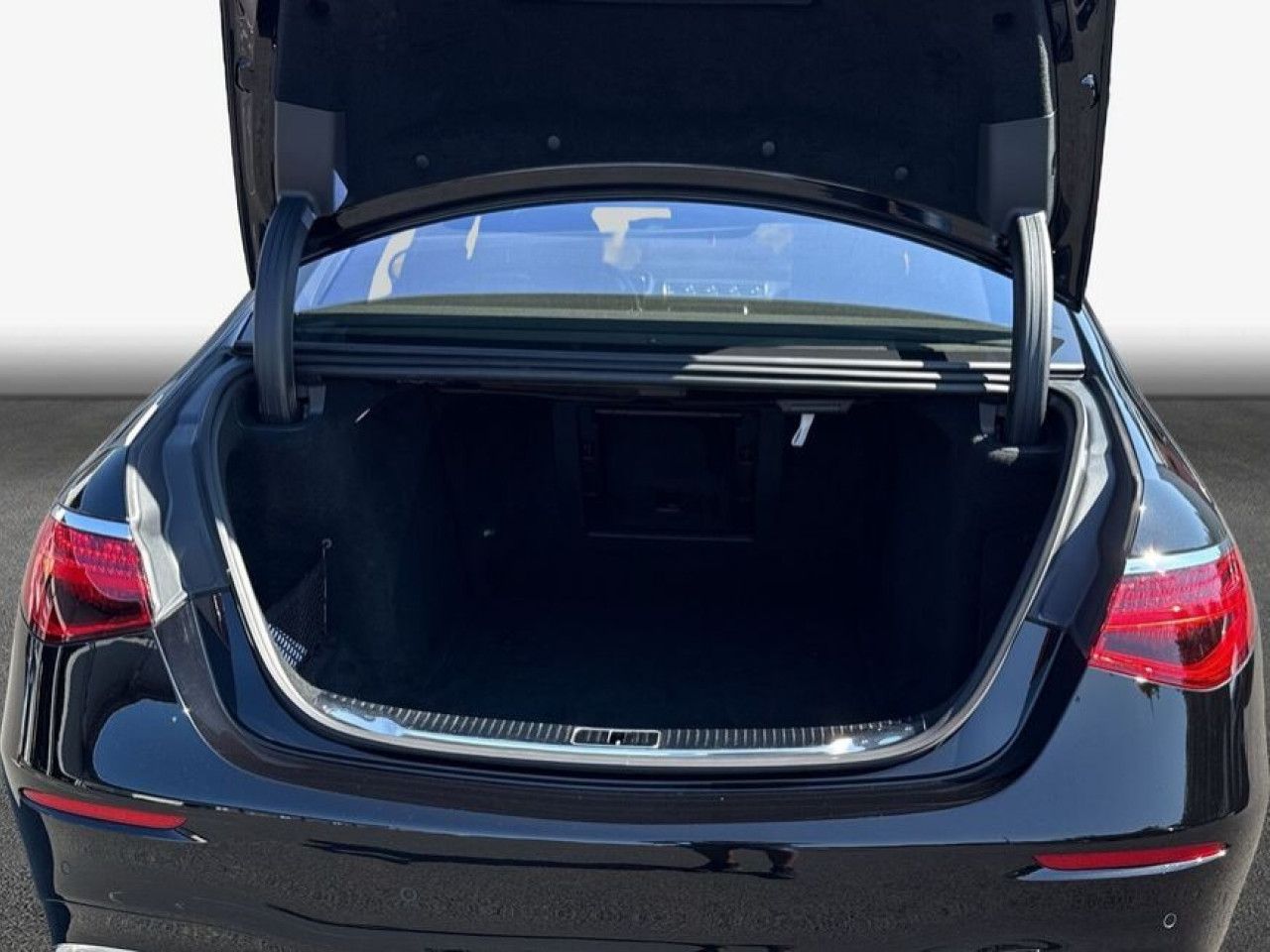 Mercedes-Benz S-Klasse – Bild 8