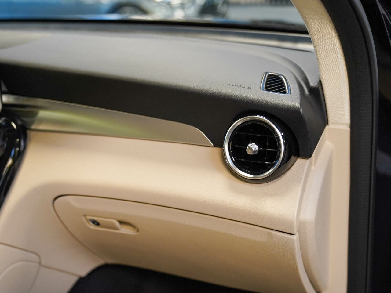 Fahrzeugbild 11 / 15