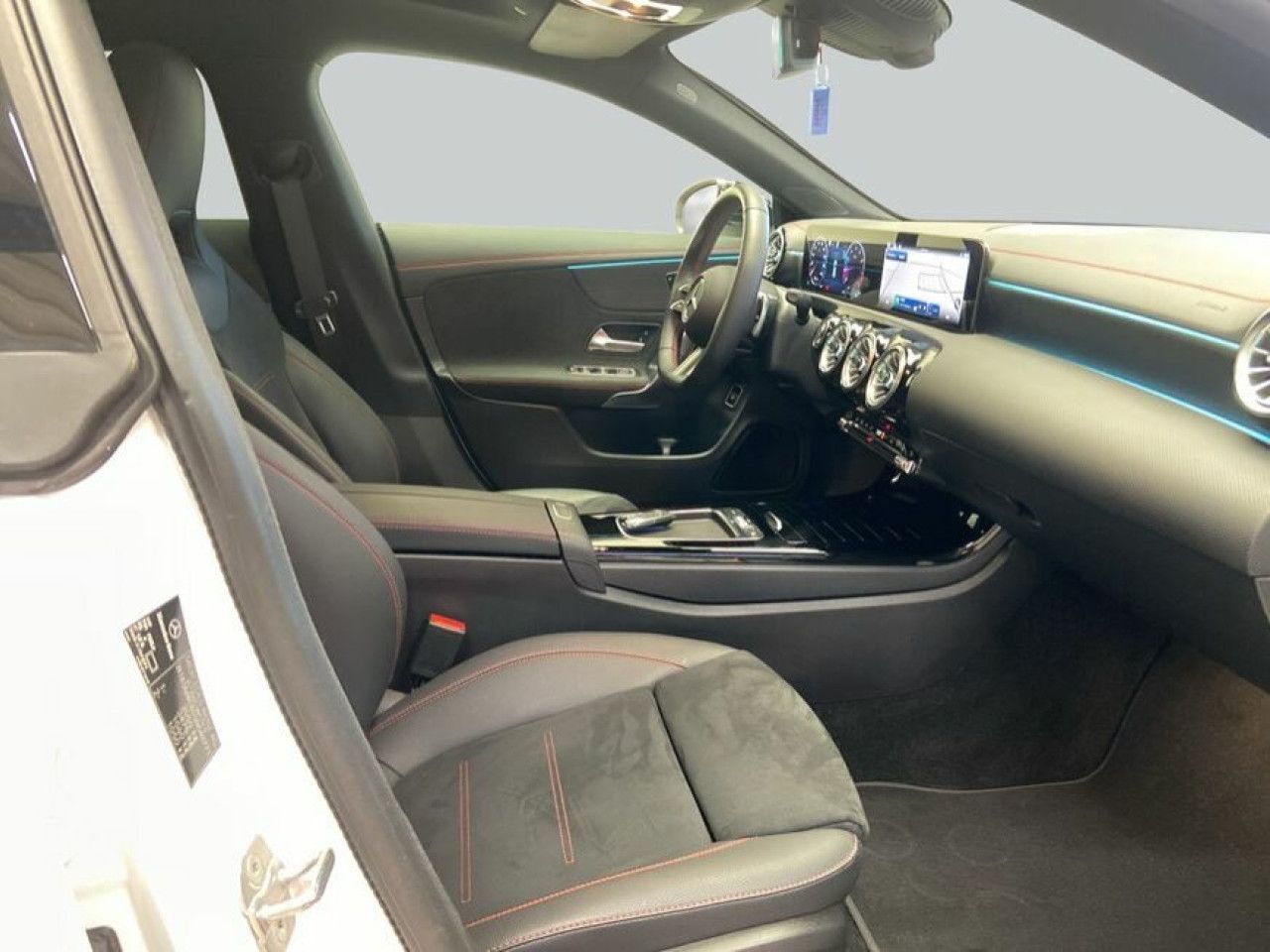 Fahrzeugbild 13 / 15