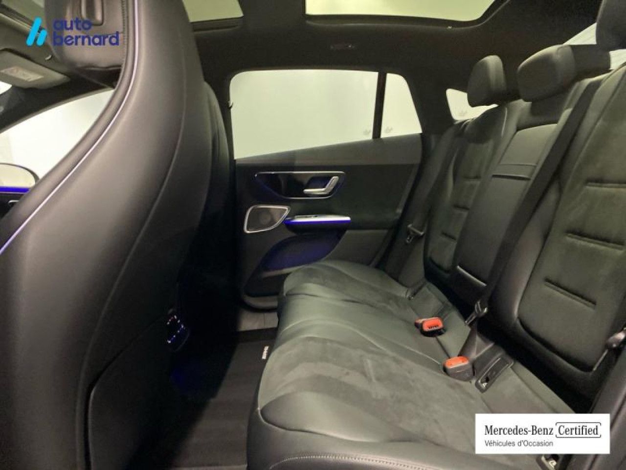 Photo du v&eacute;hicule 10 / 18