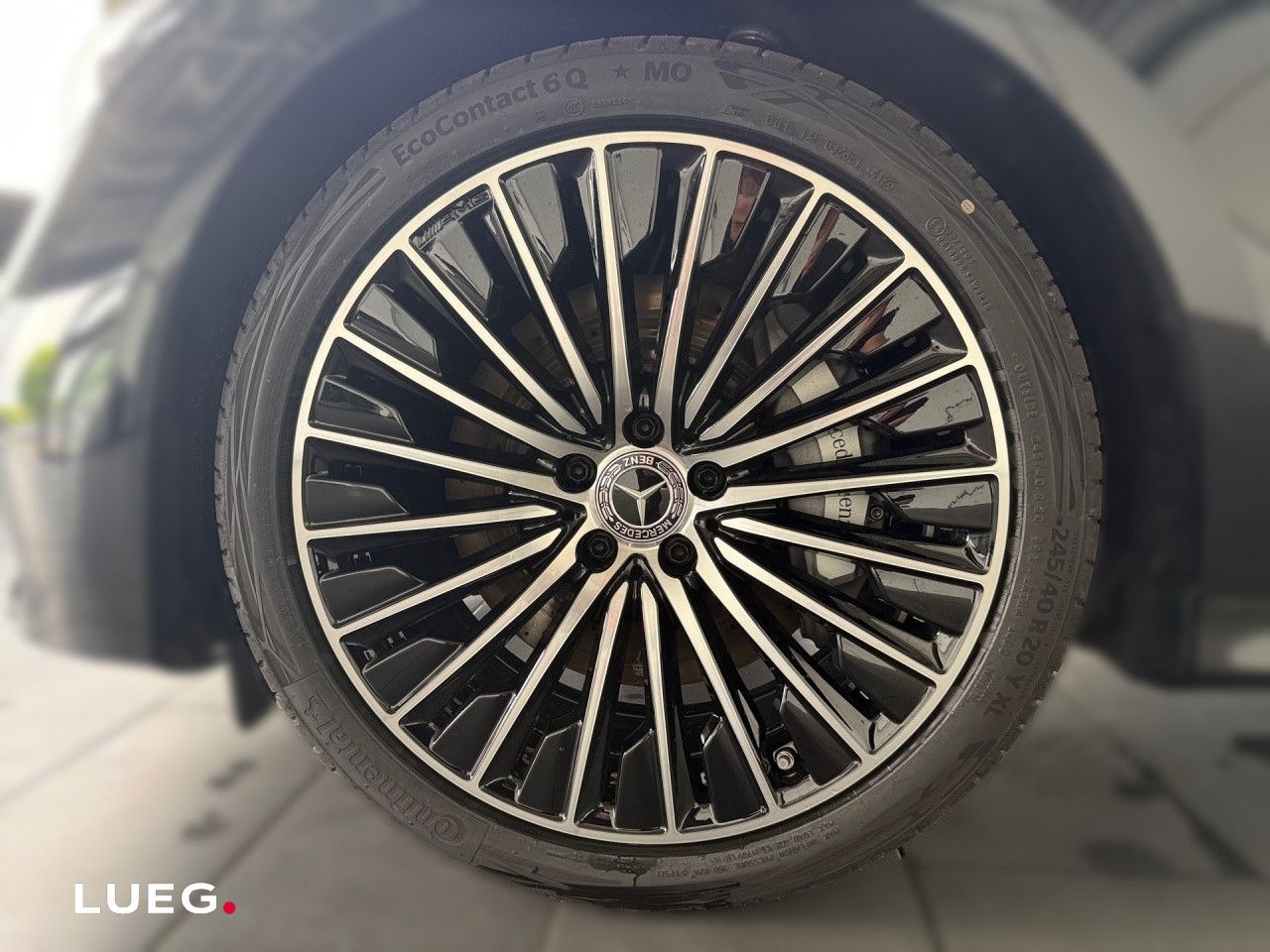 Mercedes-Benz E-Klasse – Bild 7