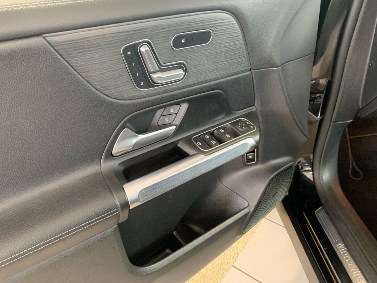 Mercedes-Benz GLB – Bild 14
