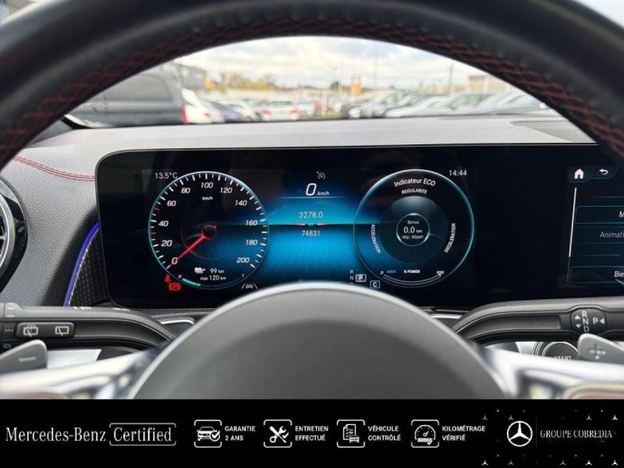 Photo du v&eacute;hicule 14 / 18