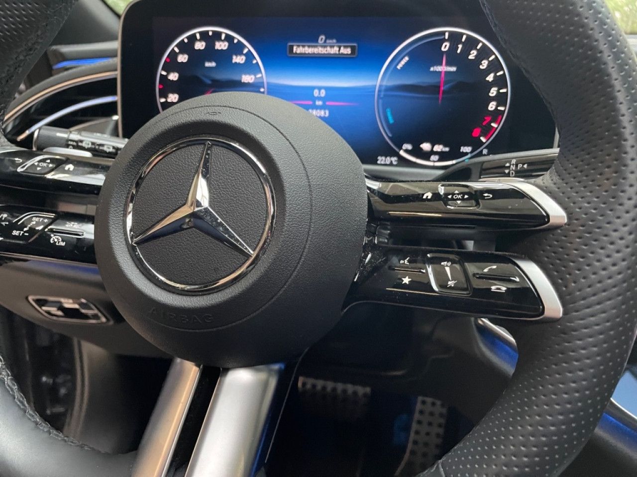 Mercedes-Benz E-Klasse – Bild 8
