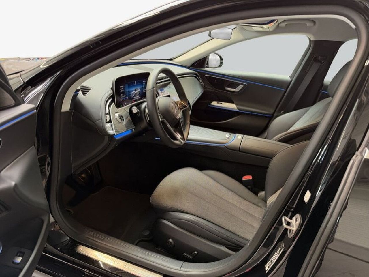 Mercedes-Benz E-Klasse – Bild 9