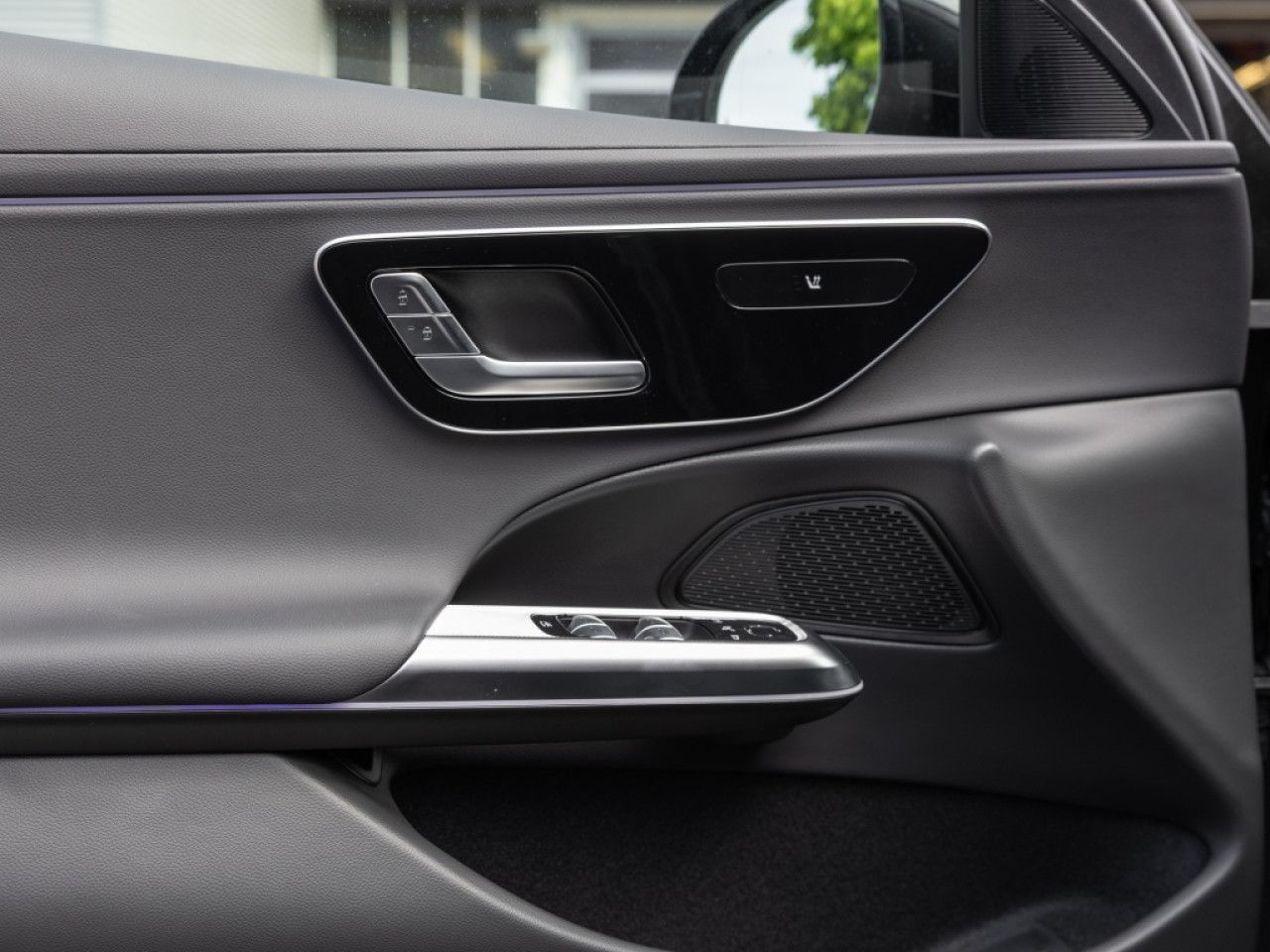 Mercedes-Benz E-Klasse – Bild 17