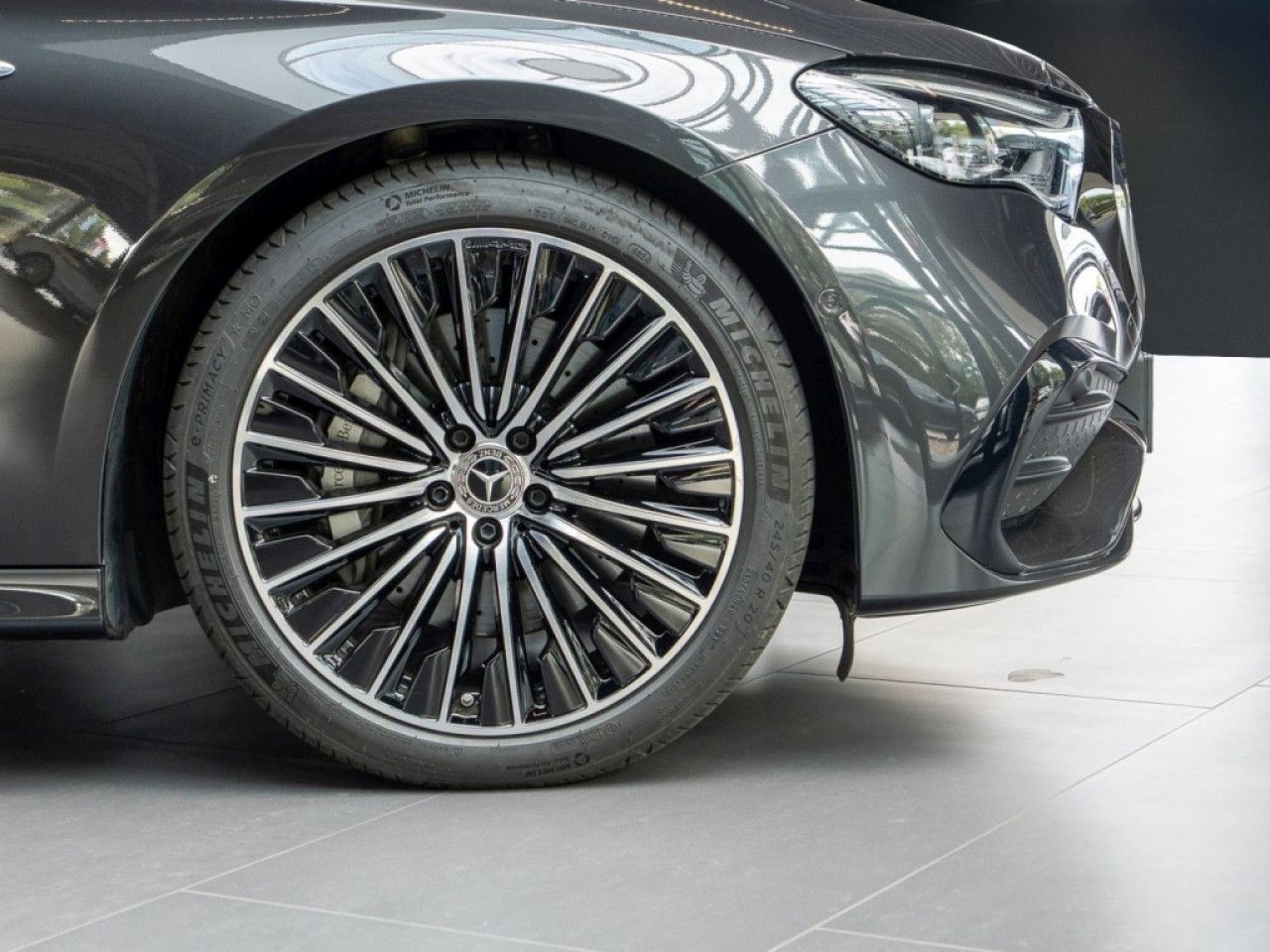 Mercedes-Benz E-Klasse – Bild 5