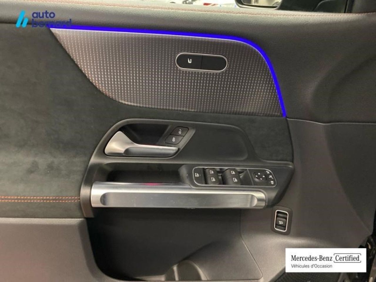 Photo du v&eacute;hicule 12 / 18