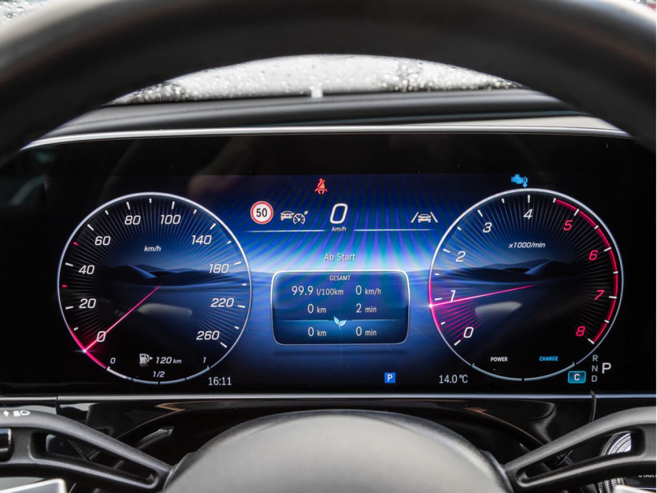Mercedes-Benz E-Klasse – Bild 21
