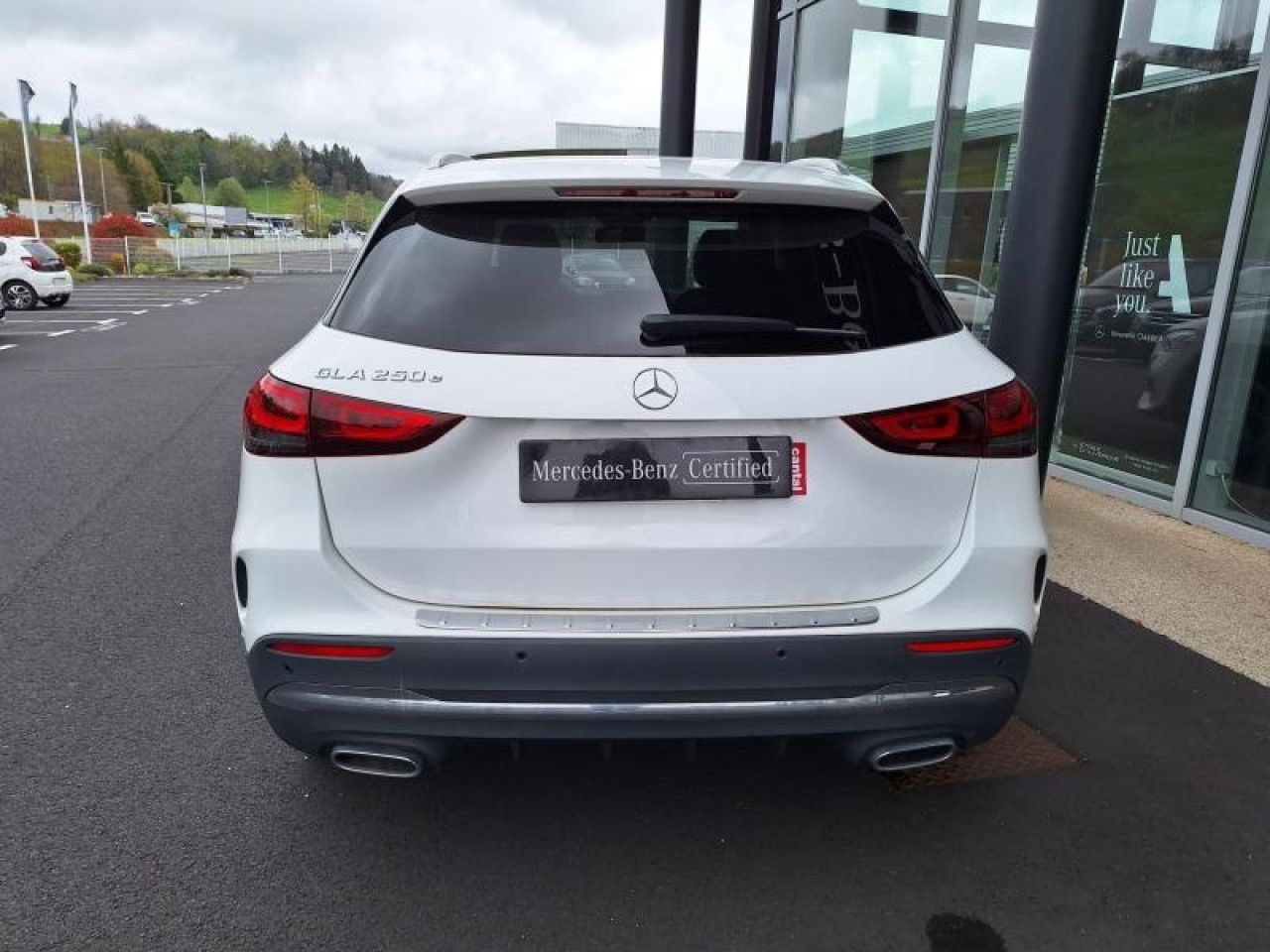 Photo du v&eacute;hicule 9 / 18