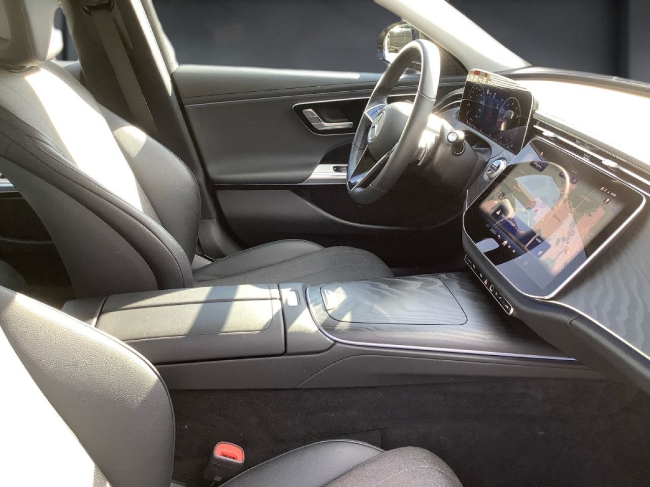 Mercedes-Benz E-Klasse – Bild 17
