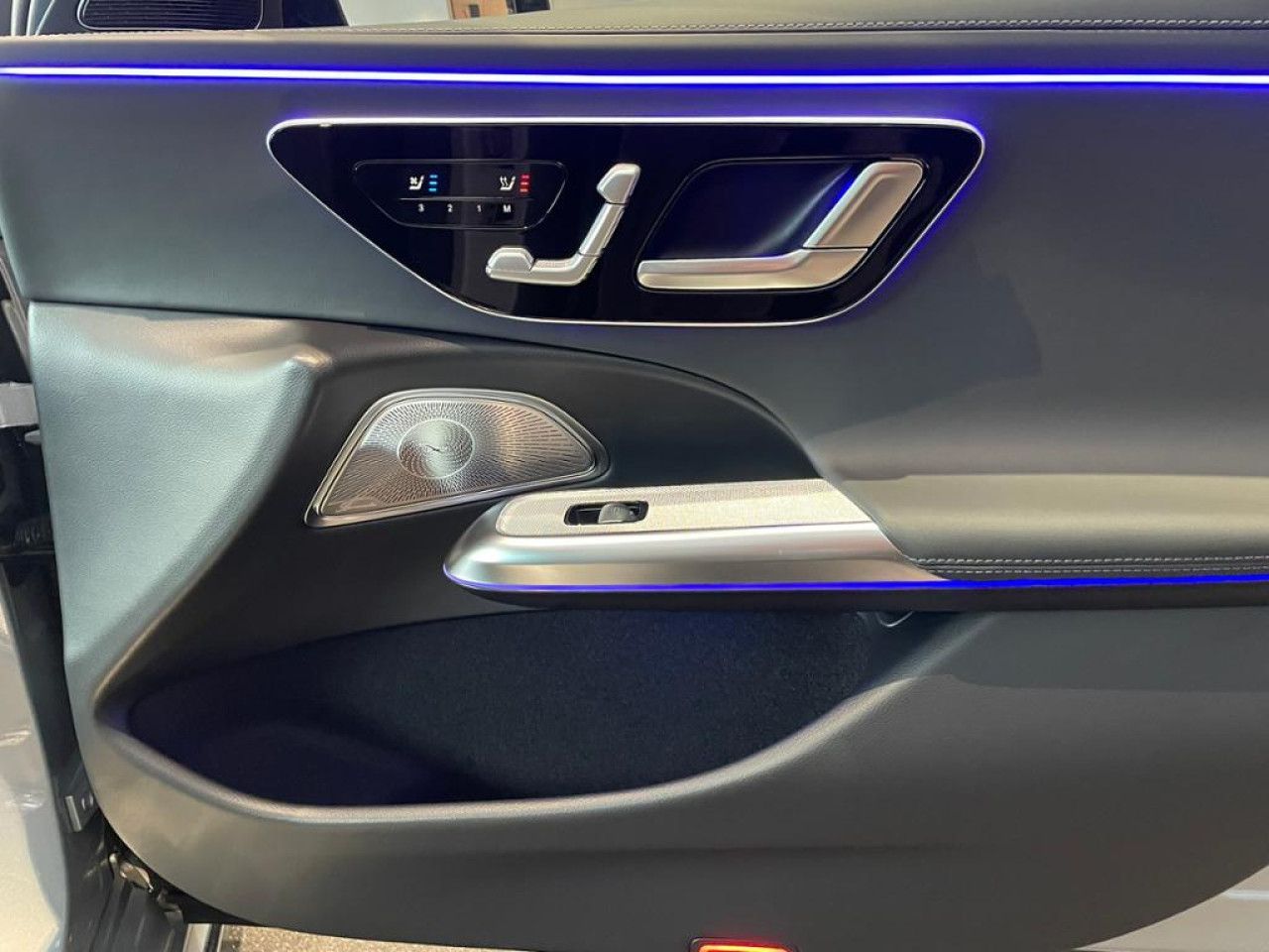 Mercedes-Benz E-Klasse – Bild 11