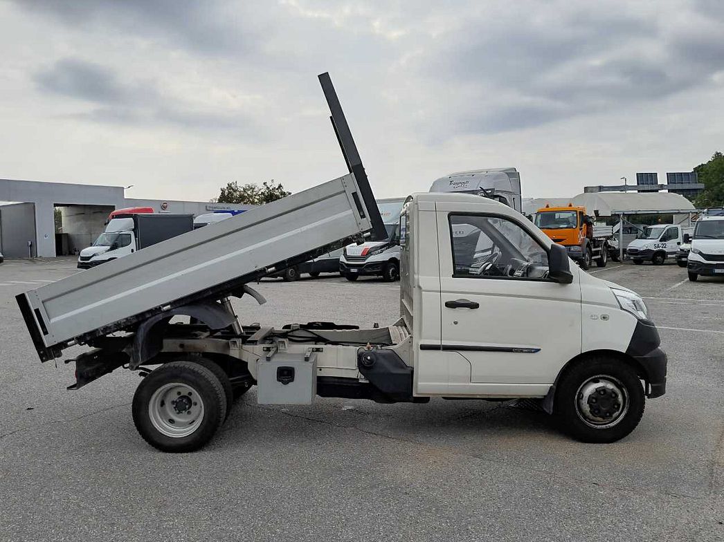Piaggio | NP6 TW TIPP 300 SR LPG 253 TOP WHITE