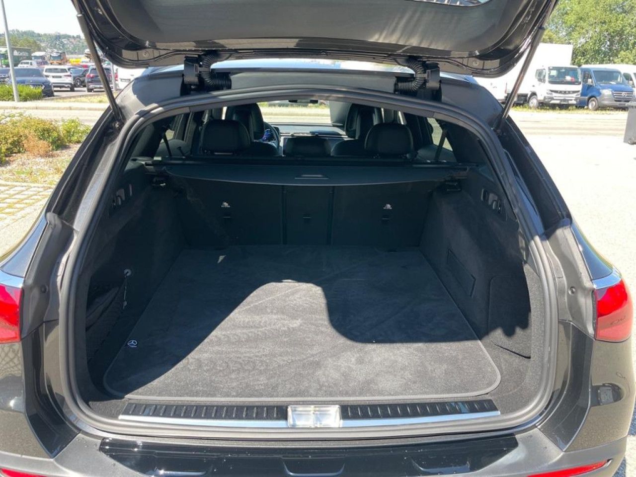 Mercedes-Benz E-Klasse – Bild 15