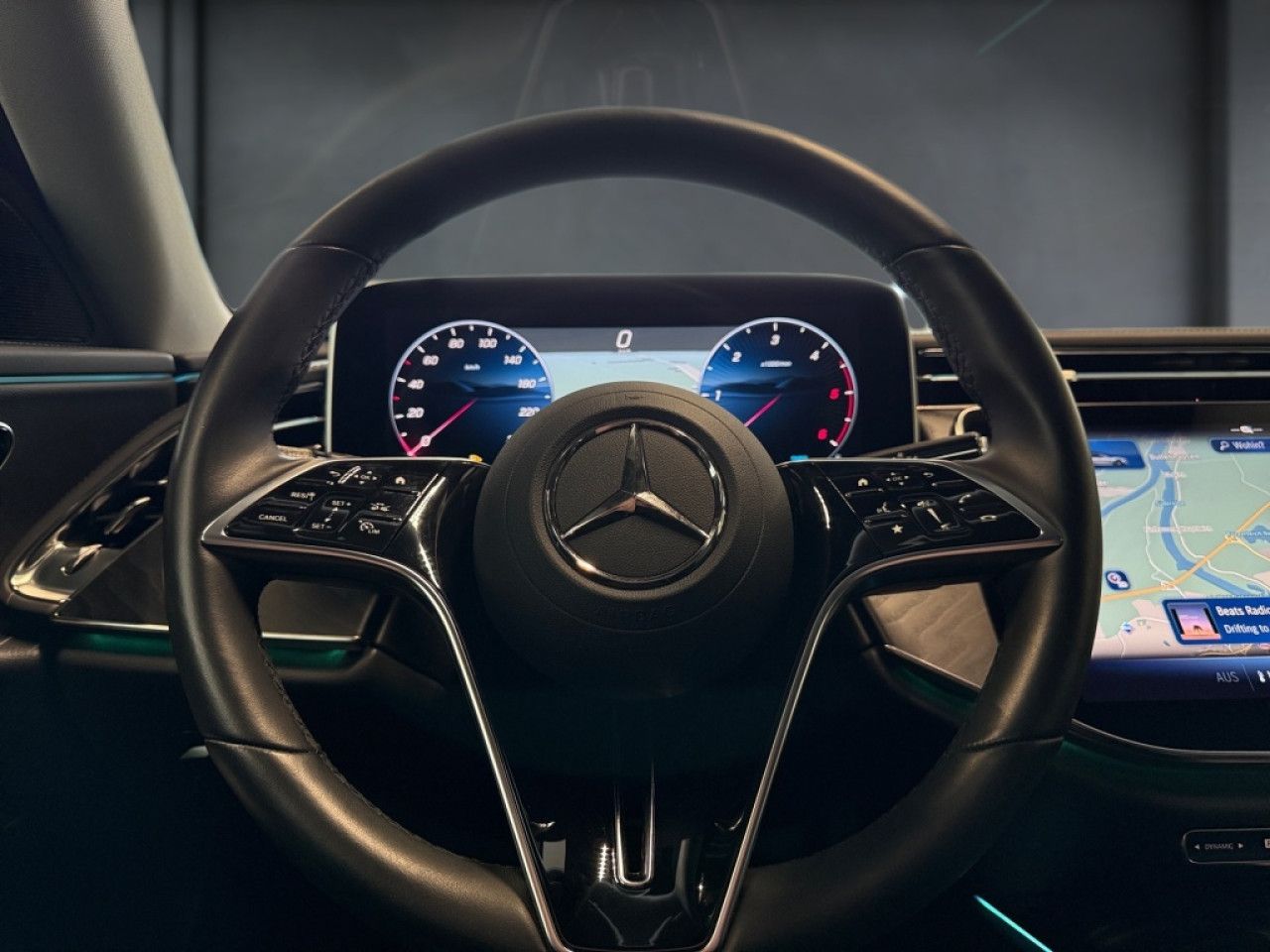 Mercedes-Benz E-Klasse – Bild 7