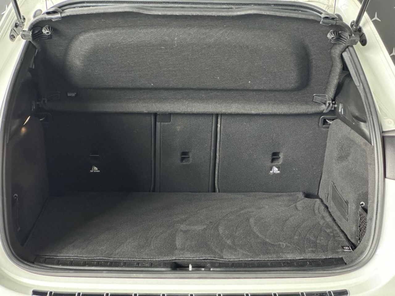 Photo du v&eacute;hicule 10 / 18