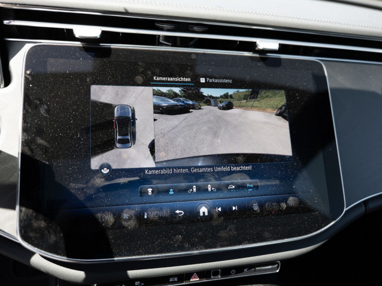 Mercedes-Benz E-Klasse – Bild 13