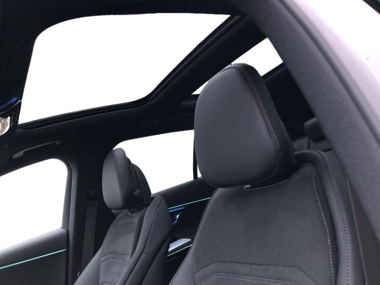 Mercedes-Benz E-Klasse – Bild 13