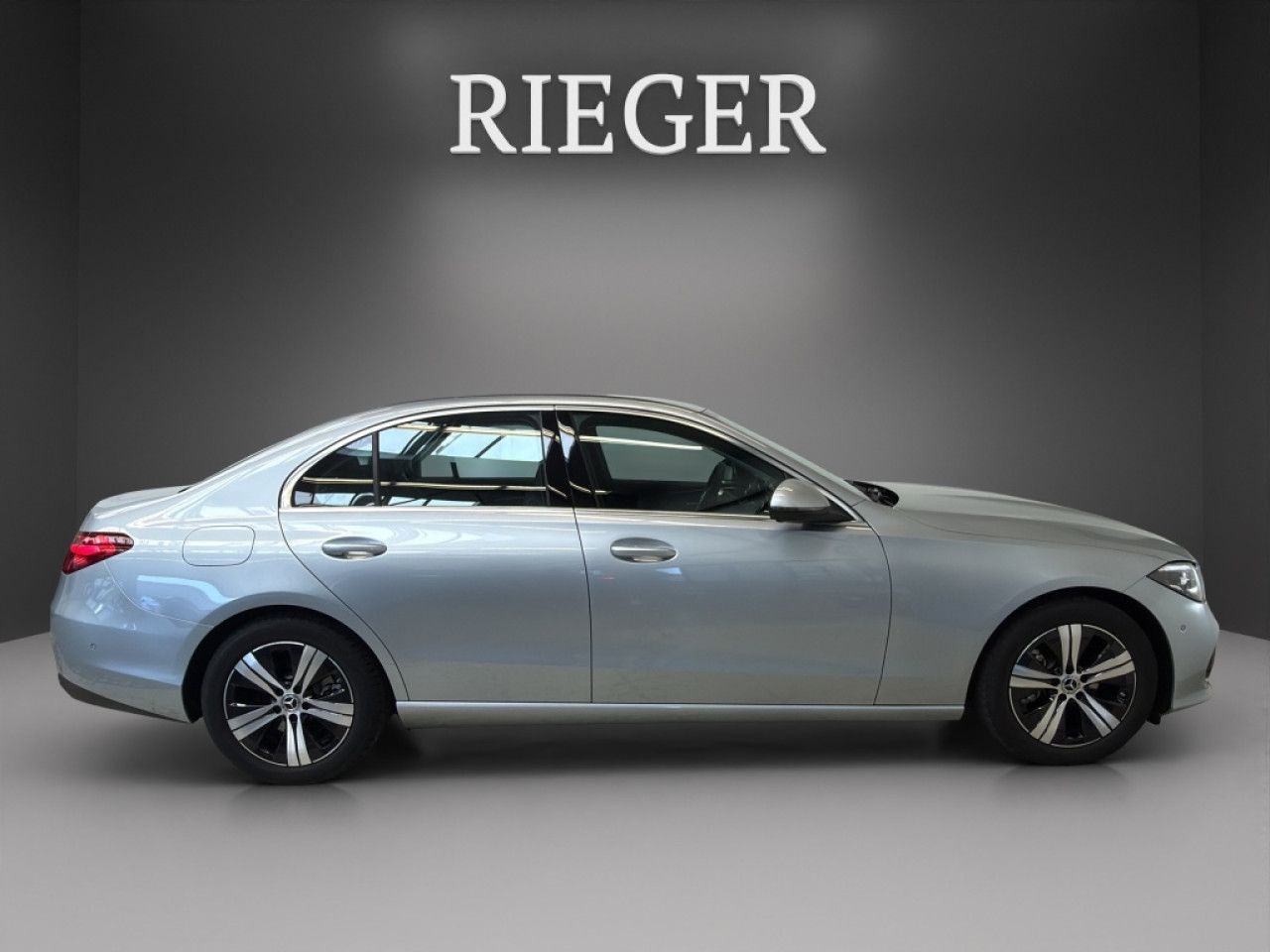 Mercedes-Benz C-Klasse – Bild 14