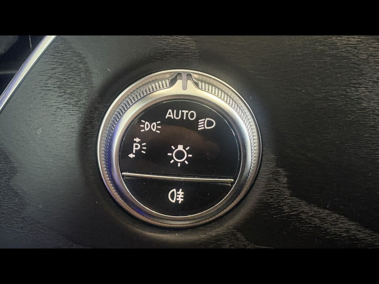 Mercedes-Benz E-Klasse – Bild 24