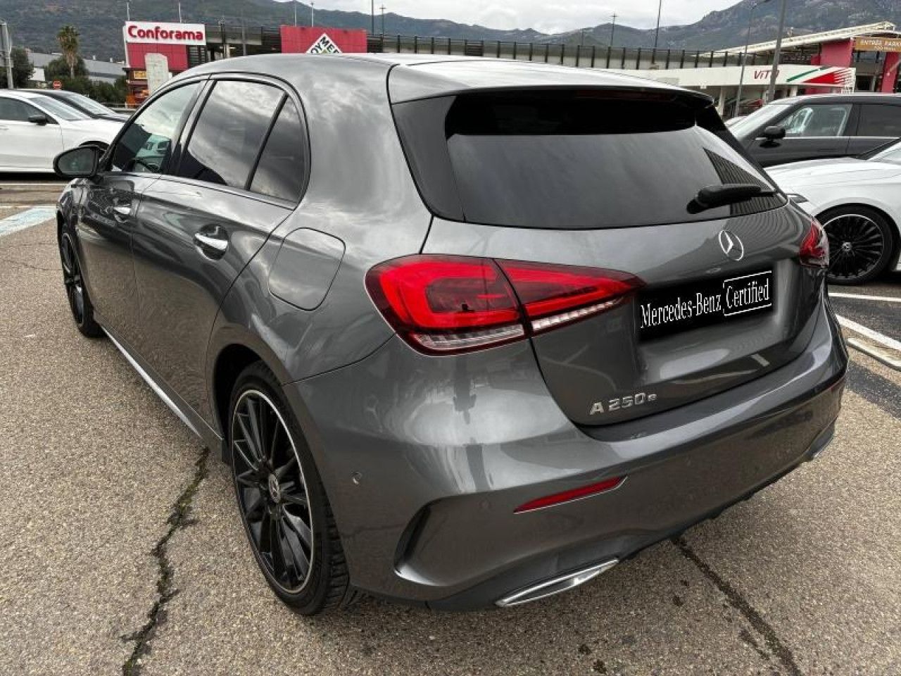 Photo du v&eacute;hicule 4 / 8