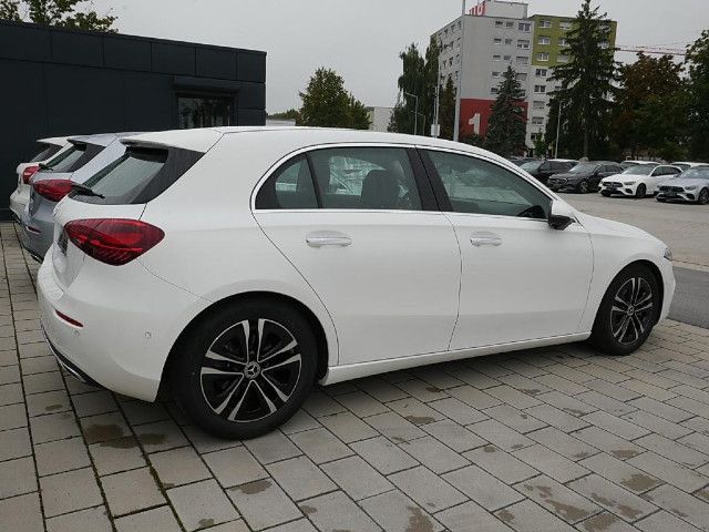 Mercedes-Benz A 220
