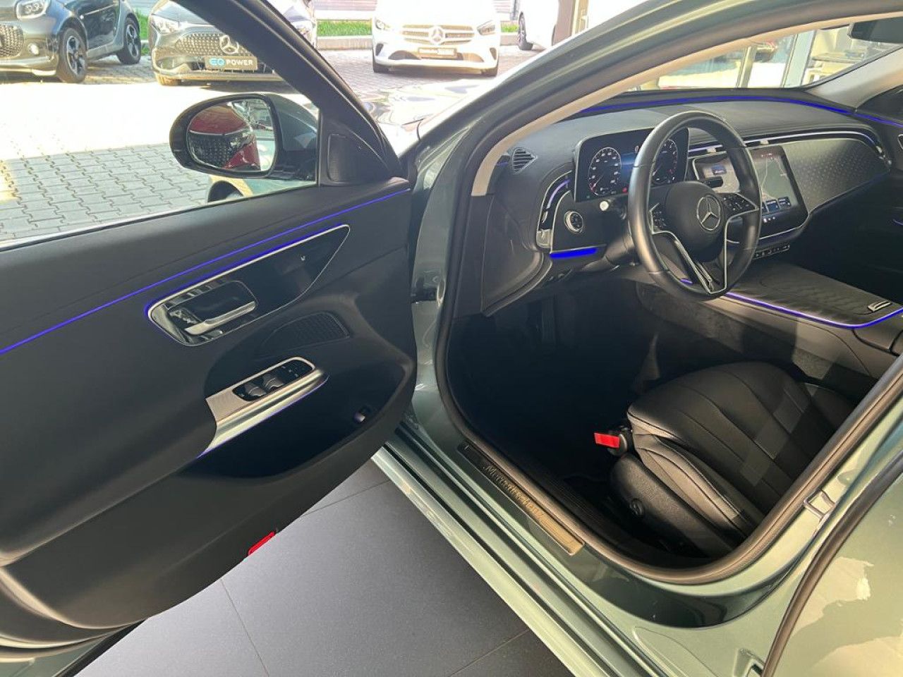 Mercedes-Benz E-Klasse – Bild 7