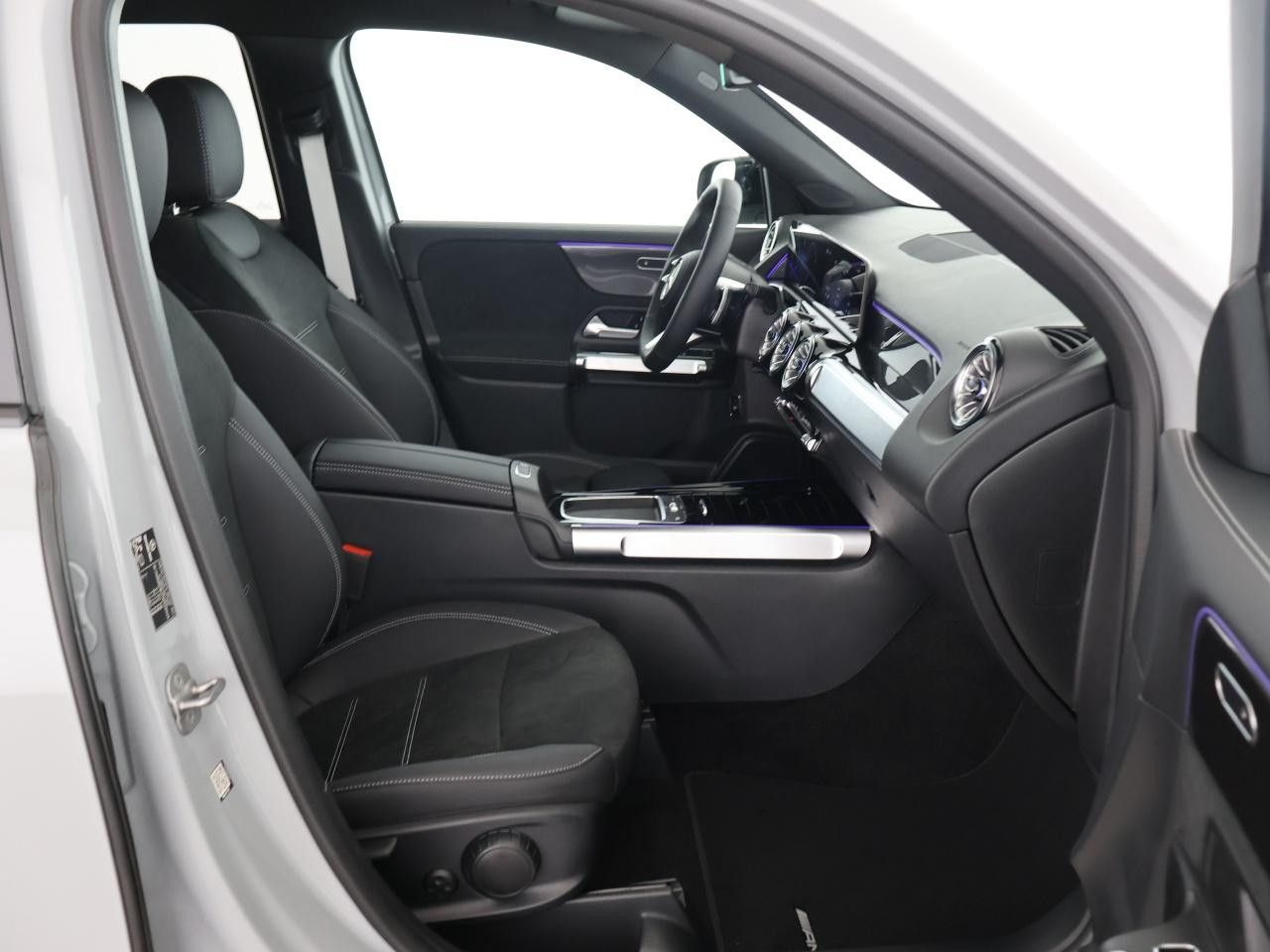 Mercedes-Benz GLB – Bild 9