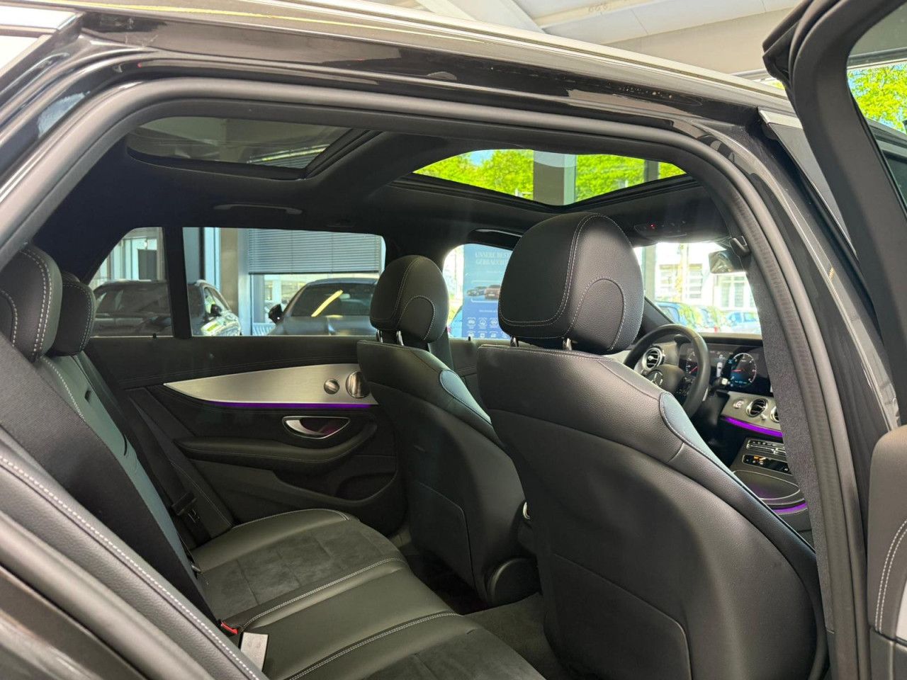 Mercedes-Benz E-Klasse – Bild 21