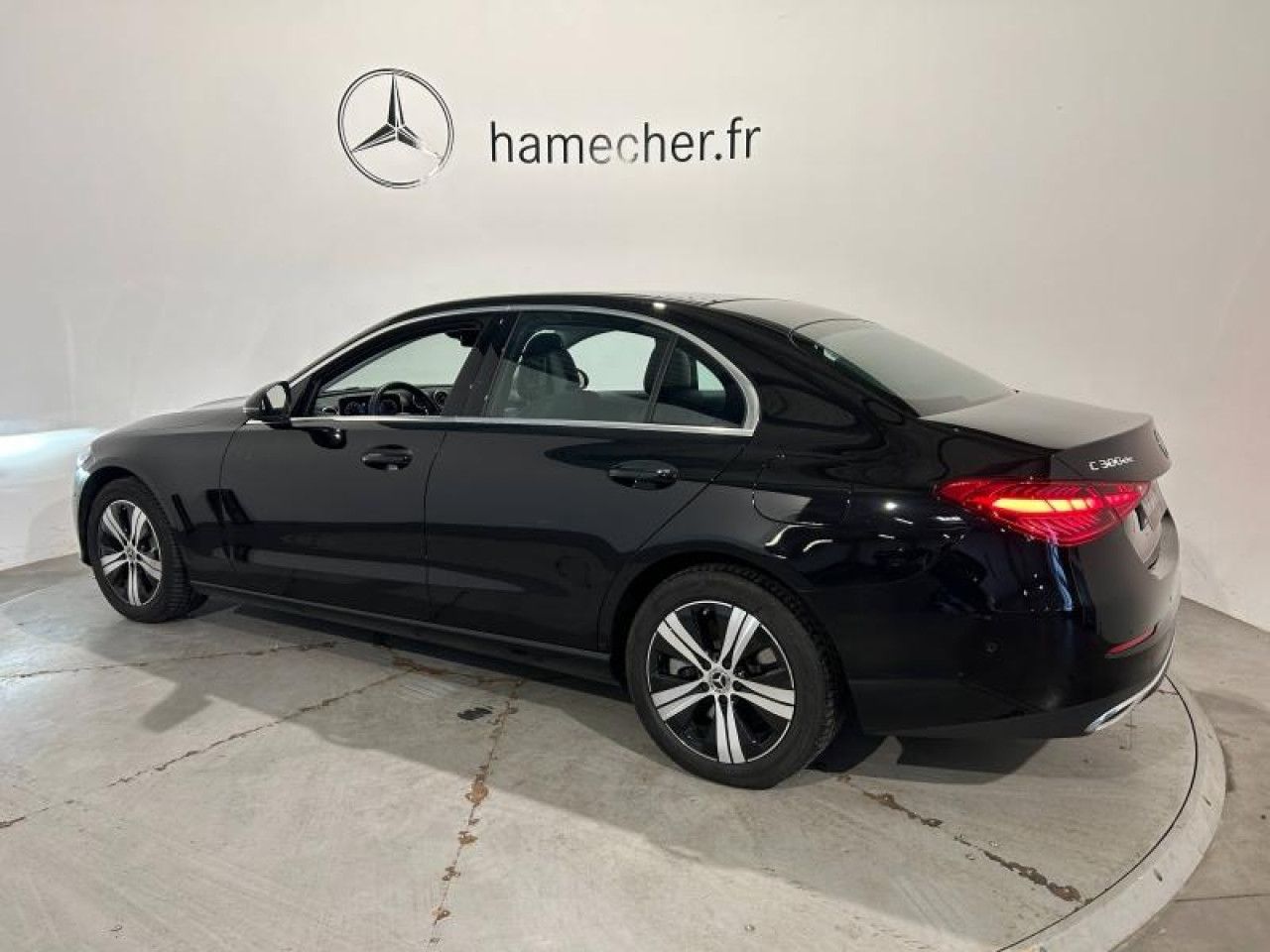 Photo du v&eacute;hicule 3 / 18