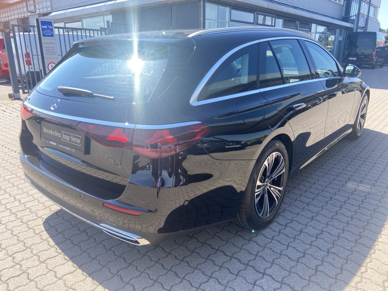 Mercedes-Benz E-Klasse – Bild 6
