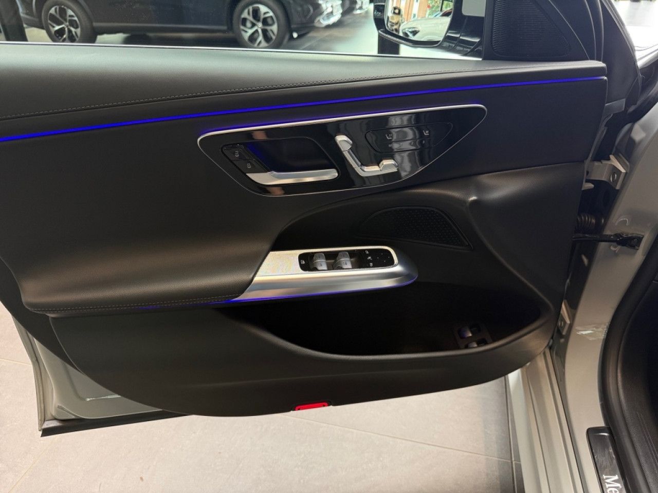 Mercedes-Benz E-Klasse – Bild 4
