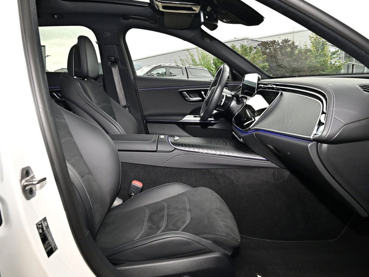 Mercedes-Benz E-Klasse – Bild 2