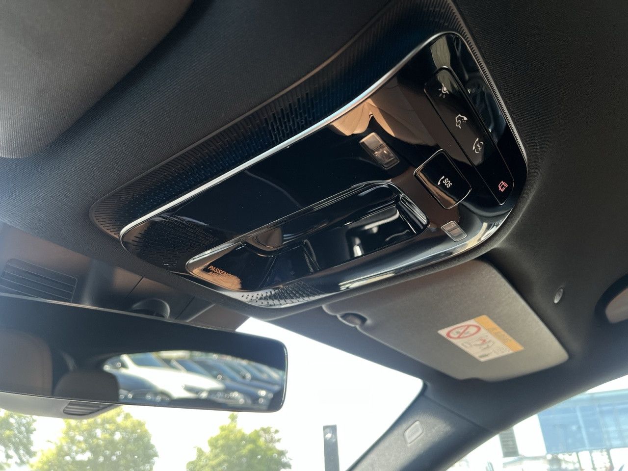 Mercedes-Benz E-Klasse – Bild 17
