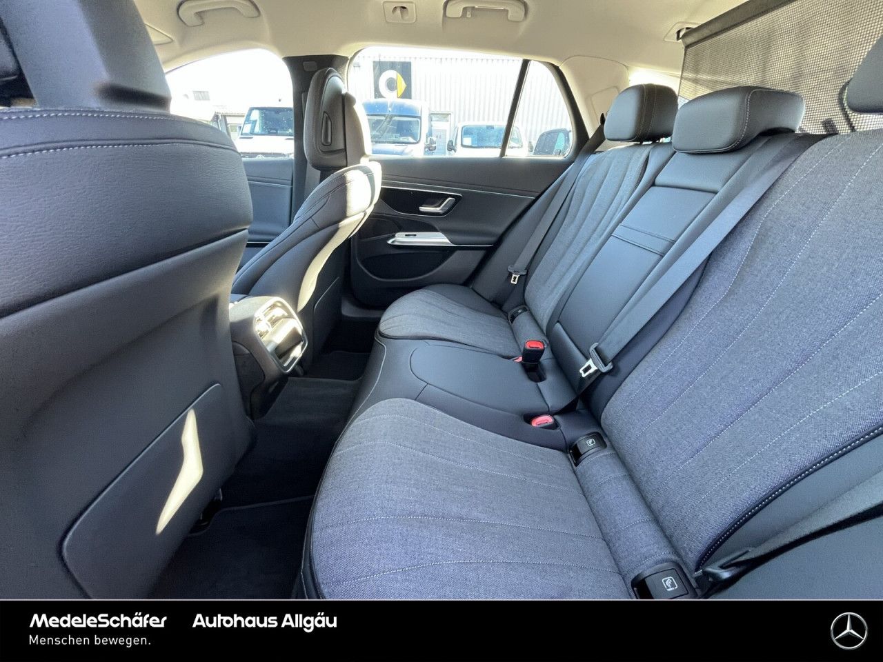 Mercedes-Benz E-Klasse – Bild 16