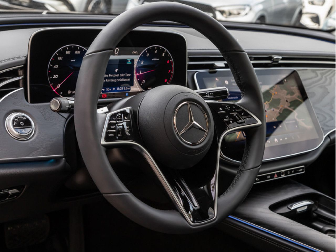 Mercedes-Benz E-Klasse – Bild 24