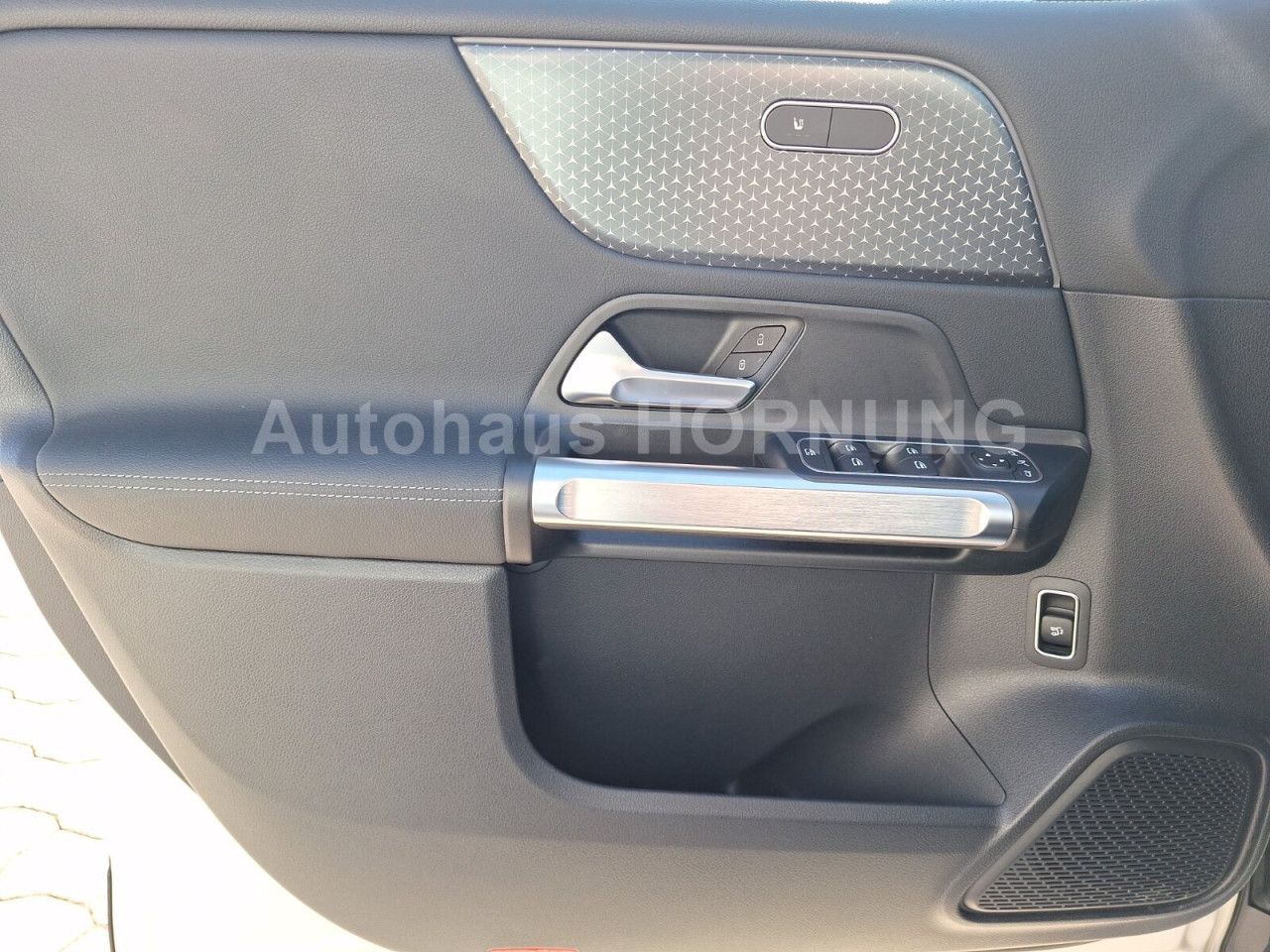 Fahrzeugbild 12 / 24