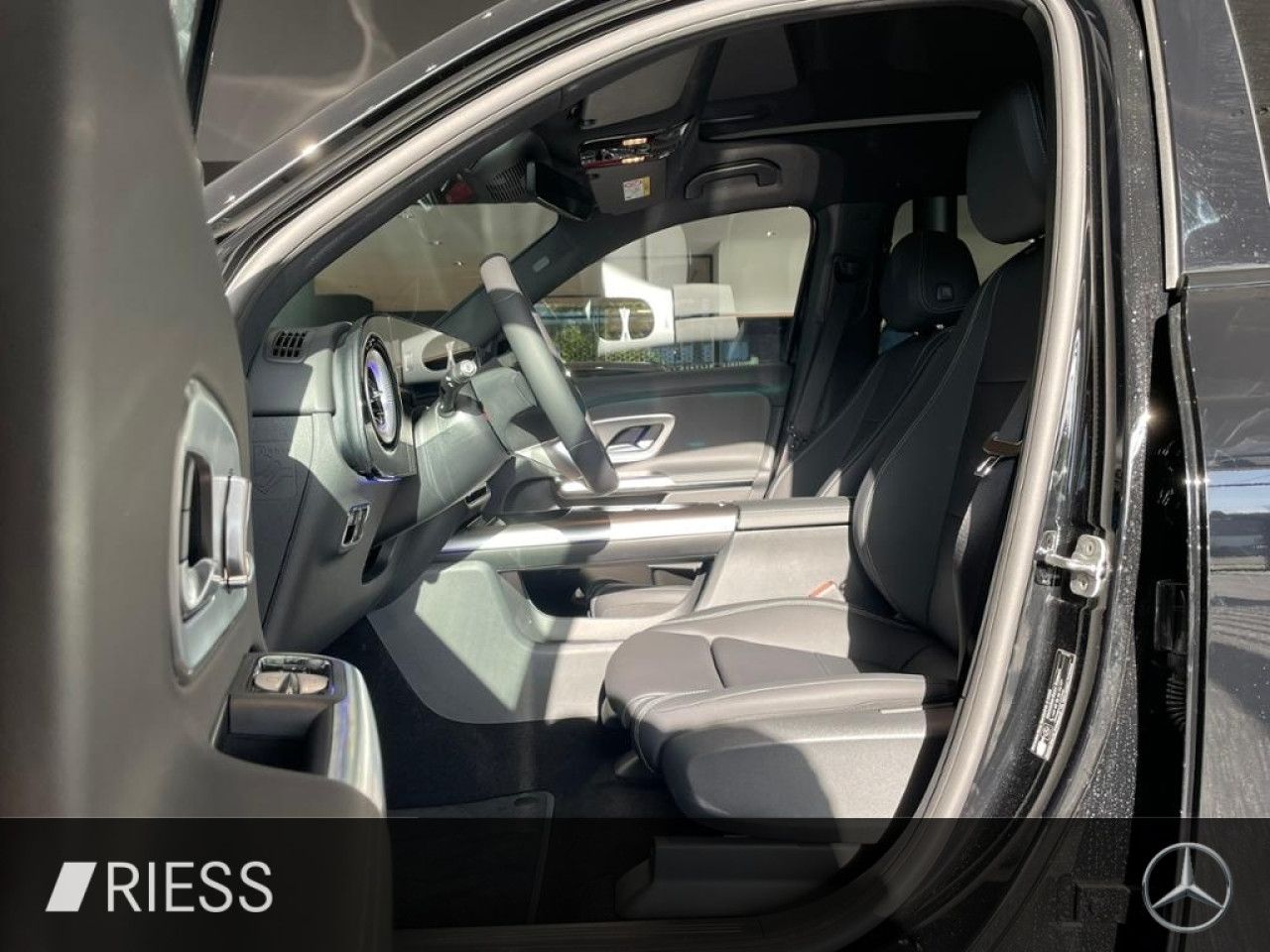 Mercedes-Benz GLB – Bild 2