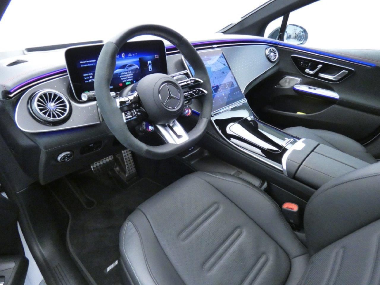 Photo du v&eacute;hicule 8 / 18